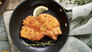 Recette  Escalope milanaise [upl. by Uwton]