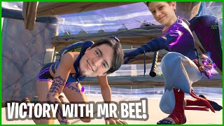 GETTING A VICTORY ROYALE WITH MR BEE [upl. by Blaise]