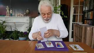 Lección de Tarot por Alejandro Jodorowsky [upl. by Cyndy]