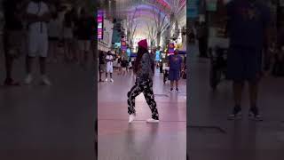 Girl moonwalking in Vegas👟 moonwalk glide dance [upl. by Arnon]