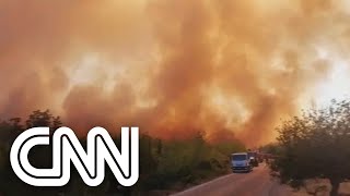 Mundo está à beira da catástrofe climática alerta líder da ONU  LIVE CNN [upl. by Colon]