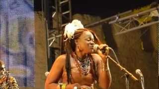 Oumou Sangaré au Festival Gnaoua et Musiques du Monde Essaouira [upl. by Zetrauq]