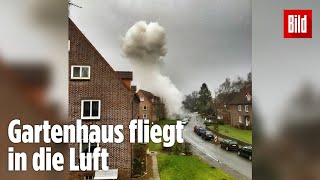 Gewaltige Explosion 19Jähriger verletzt sich schwer beim BöllerBau  Eckernförde [upl. by Burrows]