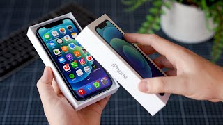 iPhone 12 amp 12 Pro Unboxing Größenvergleich amp Gewinnspiel [upl. by Athal993]