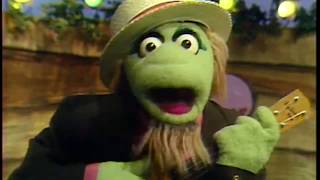 Gary Gnu Sings quotNo Gnews Is Good Gnews Songquot from TGSC episode 73 The Great Space Coaster [upl. by Oal]