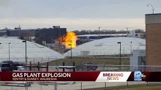 Video Hydrogen tank explodes at gas company [upl. by Sadnalor]