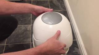 TOMMEE TIPPEE SANGENIC TEC NAPPY DISPOSAL REVIEW [upl. by Ylsew638]