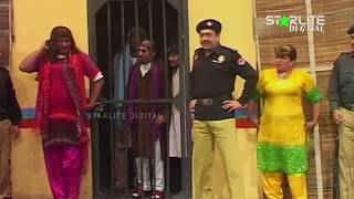 Sohail Ahmed and Akram Uddas New Pakistani Stage Drama Kali Chader Full Comedy Clip  Pk Mast [upl. by Adnalram]