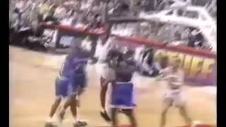 Michael Jordan DUNKS ON SHAQ [upl. by Nitsa]