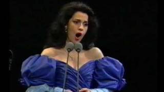 Angela Gheorghiu  La Wally Ebben ne andro lontana  Prague 1994 [upl. by Tahmosh620]