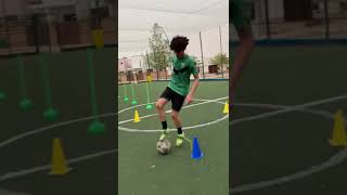 Rayane SAHRAOUI joueur football U18 défenseur centralBonne année 2025 [upl. by Seale]