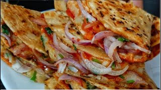 बची हुई रोटी का गज़ब का नास्ता जिसे आप बनाये बिना नहीं रहोगे।  Leftover Roti Ka Nasta  Tasty Snack [upl. by Wanids]