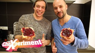 Der MarmeladenBrotStunt  CheXperiment mit Checker Tobi  Die Entdeckershow [upl. by Atnauqahs861]