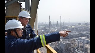 At the largest oil refinery in the world  Andrew Scheer [upl. by Andrey]