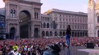 Laura Pausini  E Ritorno Da Te  Piazza del Duomo di Milano  Live HD [upl. by Knutson875]