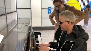 Faking Einaudi Prank Stuns Serious Piano Girl [upl. by Carline]