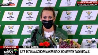 Tokyo Olympics  South Africas Olympic Gold medalist Tatjana Schoenmaker returns home [upl. by Aron]