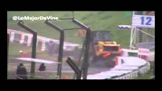 Vidéo Jules bianchi accident formule 1 [upl. by Nnaecyoj]